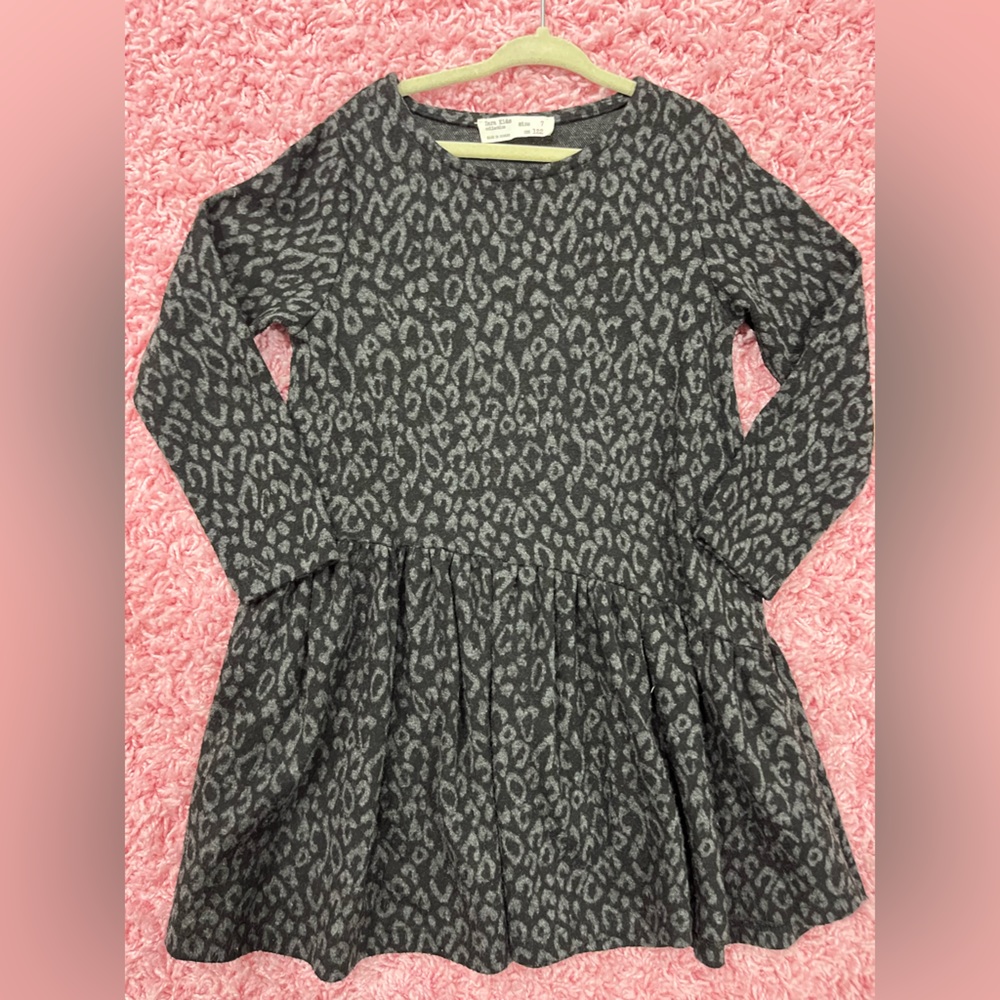 Super cute and soft, cheetah print dress